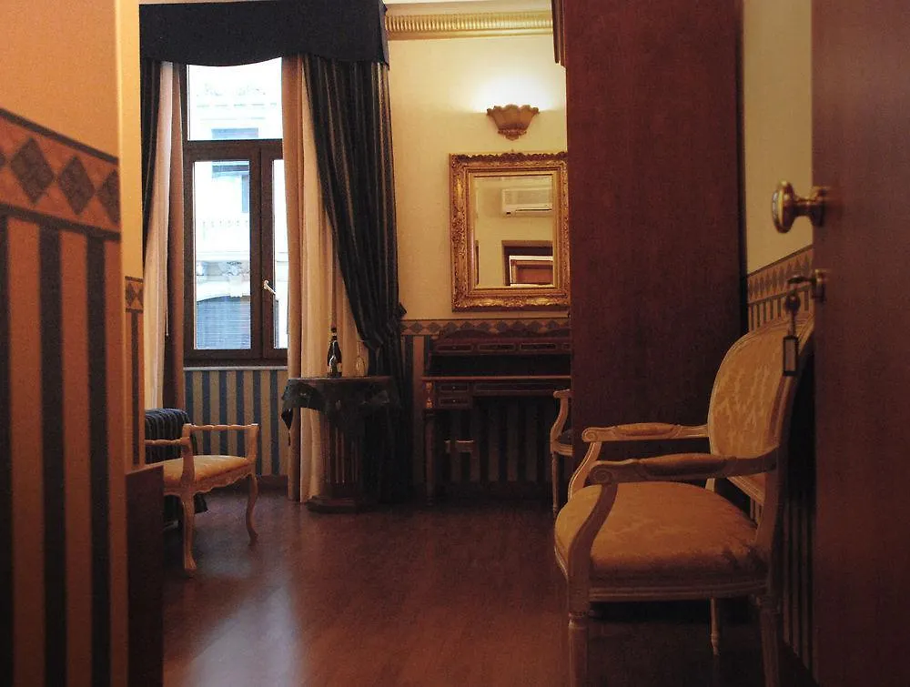 *** Pensjonat Barberini Suites Rzym Włochy